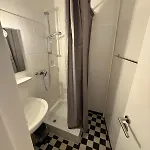 Moderne In Nr 5 - Sehr Zentral Gelegen *