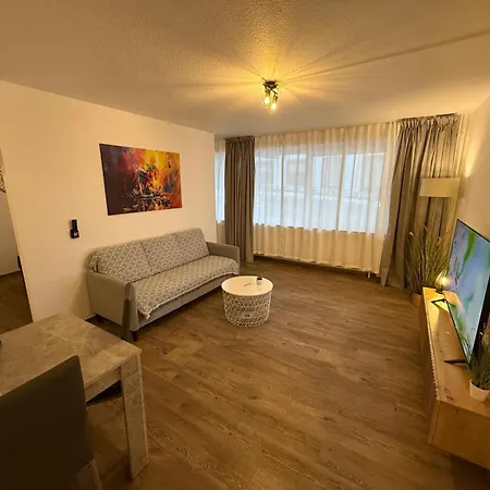 Moderne In Nr 5 - Sehr Zentral Gelegen Apartment *