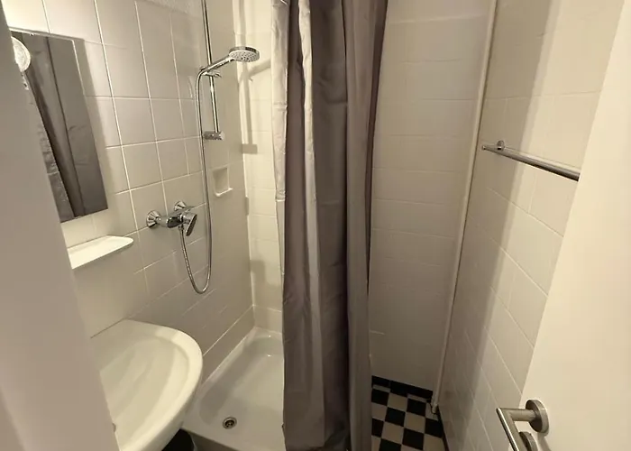 Moderne In Nr 5 - Sehr Zentral Gelegen *