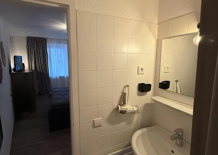 Moderne In Nr 5 - Sehr Zentral Gelegen *